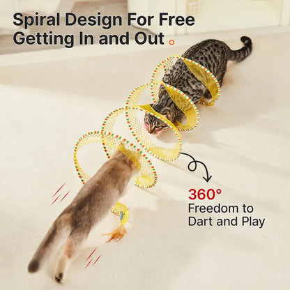 A spring-coil tunnel that cats absolutely love; featuring a combination of feathers and bells, it fully satisfies their curiosity.
